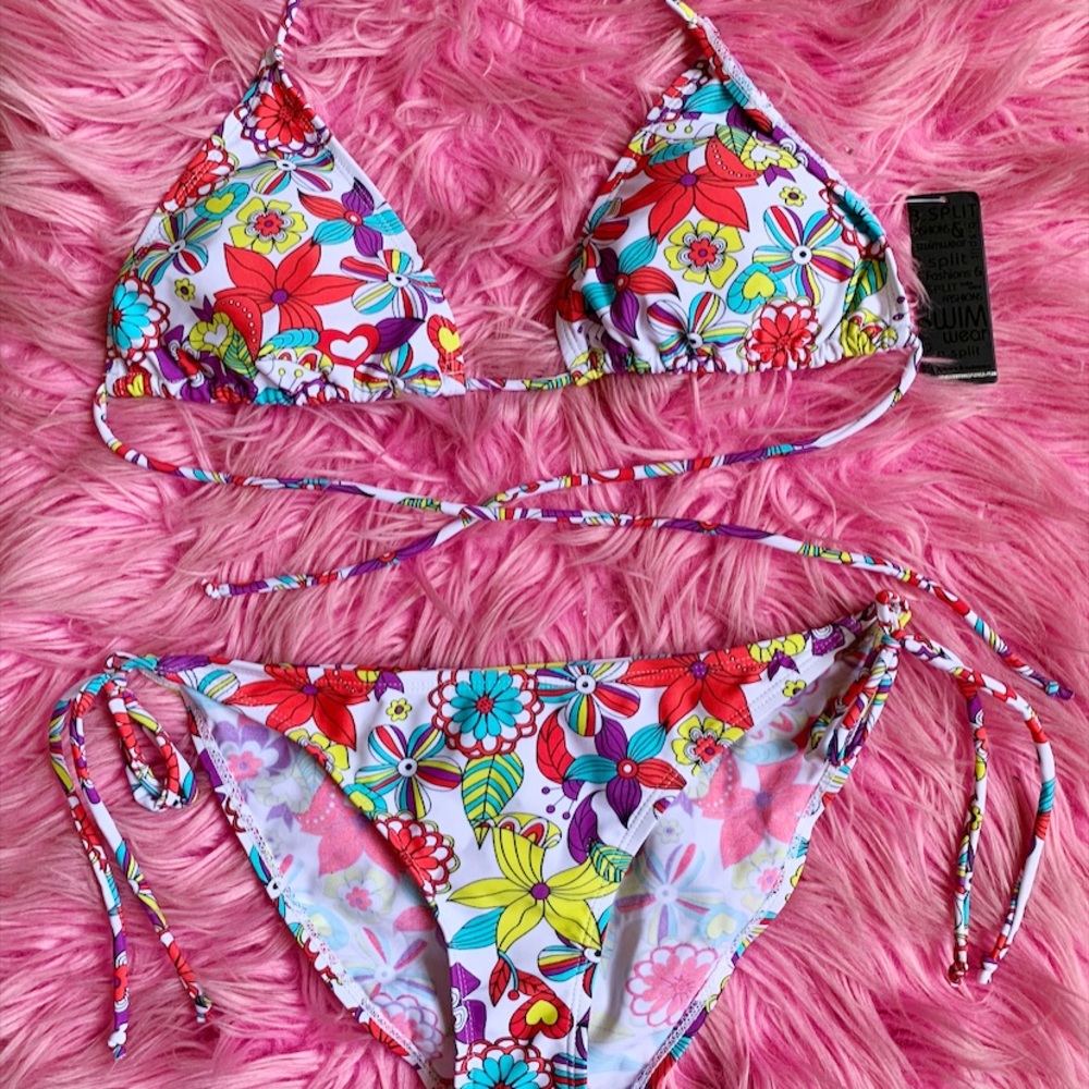 B. Split Bikini set